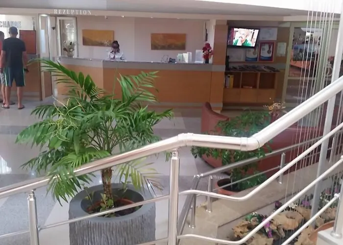 Golden Dune Hotell 4*