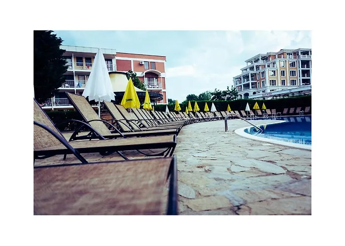 Hotell Golden Dune 4*