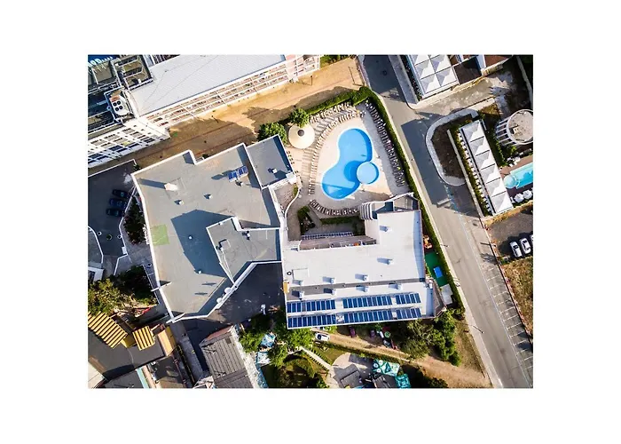 Golden Dune Hotell 4*