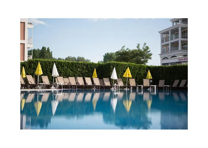 Golden Dune Hotell 4*