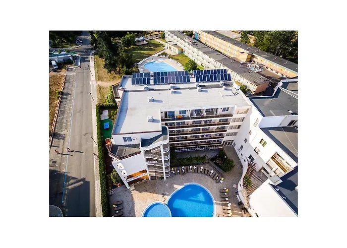 Golden Dune Hotell 4*