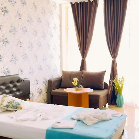 Golden Dune Hotel 4*